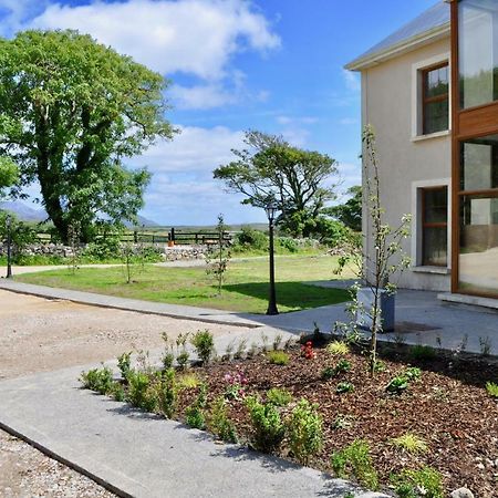 Island View Luxury Apartment Clifden Exterior photo
